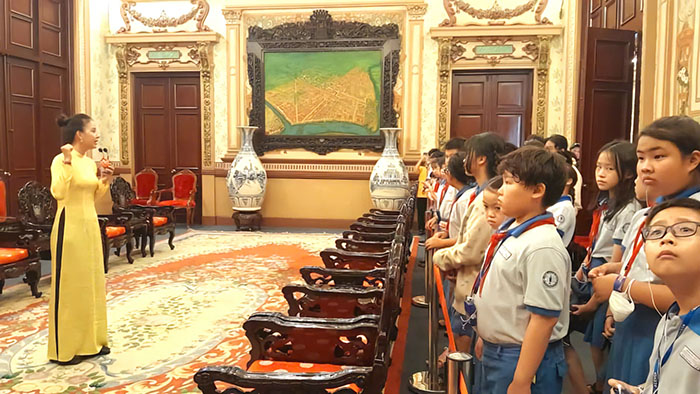 Cần gắn ngoại khóa, tham quan dã ngoại cho học sinh với mục tiêu giáo dục