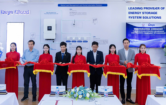 Đưa phòng thí nghiệm năng lượng điện mặt trời vào phục vụ nghiên cứu, đào tạo lĩnh vực năng lượng tái tạo