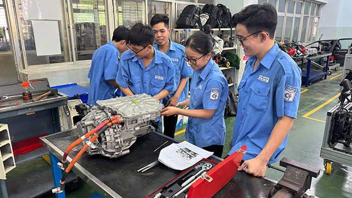 Phó Chủ tịch Hội Giáo dục nghề nghiệp TP.HCM Trần Anh Tuấn: Thị trường lao động xanh đang bắt đầu sôi động