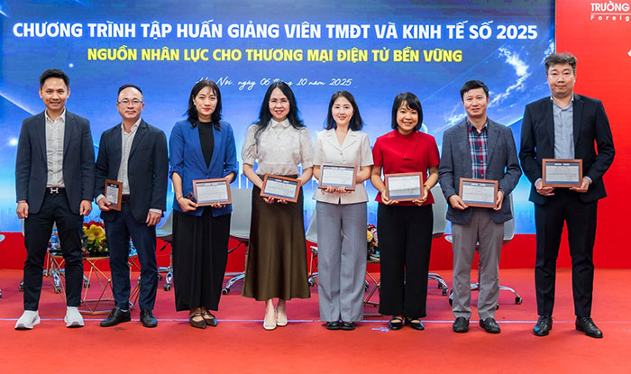 Cần cập nhật các xu hướng công nghệ mới trong đào tạo ngành thương mại điện tử