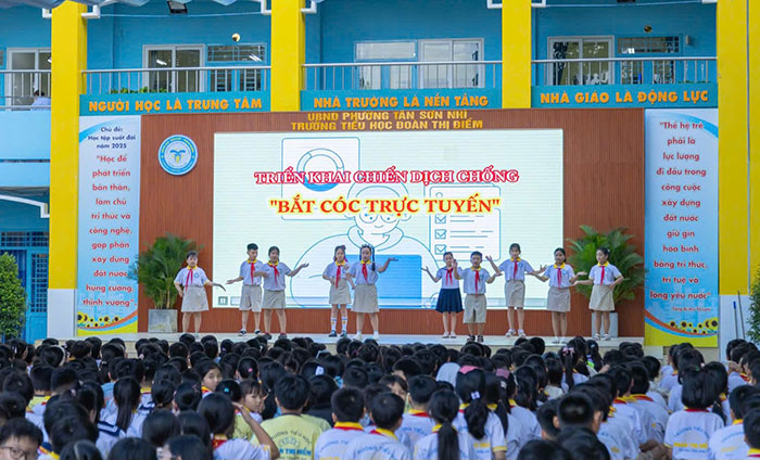 Khởi động chương trình tuyên truyền Chiến dịch Chống bắt cóc trực tuyến dành cho học sinh tiểu học TP.HCM