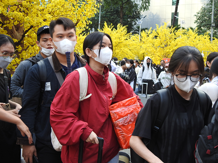 TP.HCM tăng cường giám sát lương và thưởng Tết cho người lao động