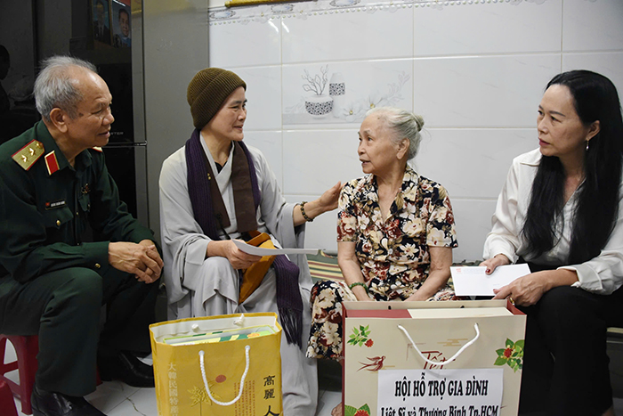 TP.HCM: Hoạt động tri ân các mẹ Việt Nam anh hùng được triển khai tại nhiều phường, xã