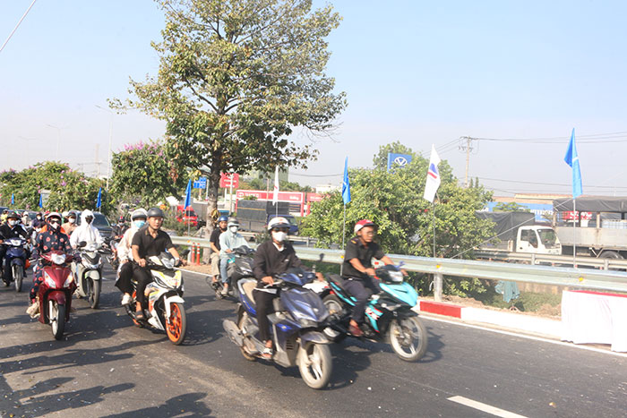 TP.HCM thông xe dự án nâng tĩnh cầu Bình Phước 1