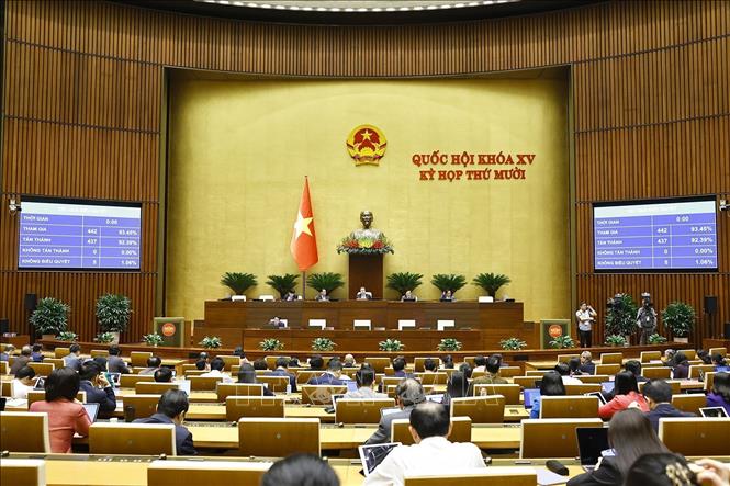 Quốc hội thông qua Luật Viên chức (sửa đổi)