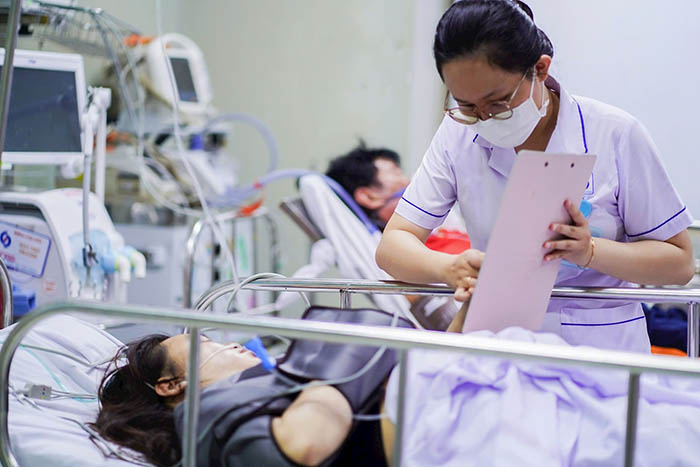 Hai nạn nhân sống sót trong vụ cháy quán ăn ở TP.HCM đang được hồi sức tích cực