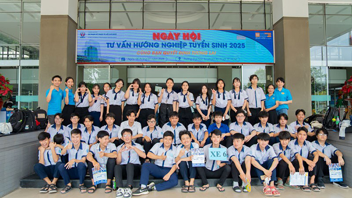 Ngày hội Tư vấn Hướng nghiệp tuyển sinh năm 2026 “Cùng bạn quyết định tương lai” đã sẵn sàng chờ đón thí sinh