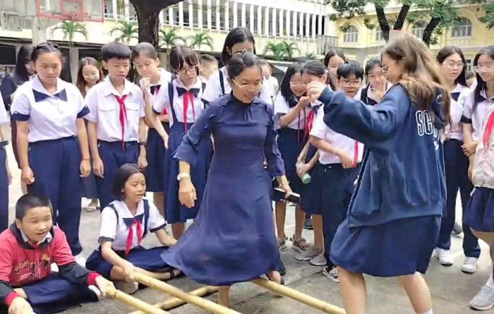 Trường học hạnh phúc ngày càng đi vào chiều sâu, thiết thực