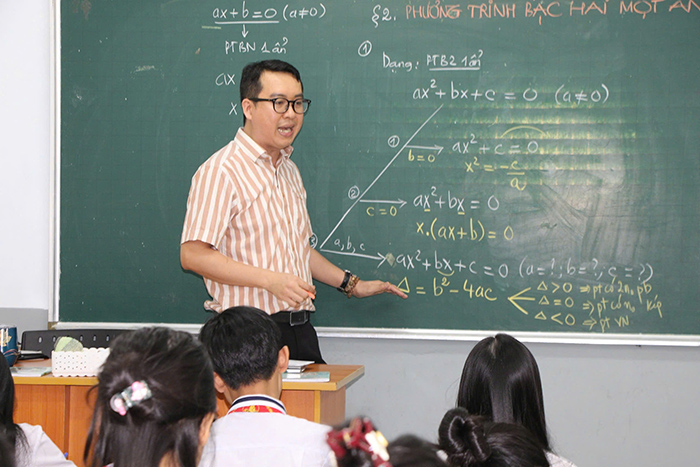 Giám đốc Sở GD-ĐT TP.HCM: TP.HCM chưa thể bỏ thi tuyển sinh vào lớp 10