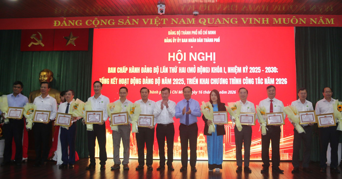 Tận dụng tối đa các nghị quyết để TP.HCM phát triển xứng tầm