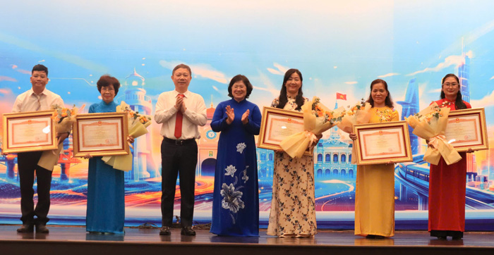 Đẩy mạnh chuyển đổi số trong công tác tuyên giáo và dân vận