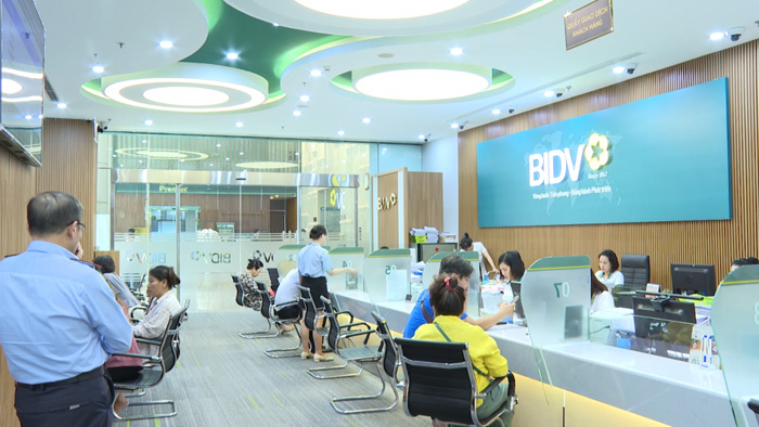 Cuối năm, các ngân hàng đồng loạt tăng lãi suất