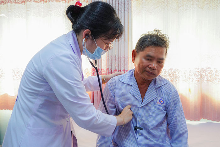 Phối hợp liên cơ sở cứu sống người bệnh đột quỵ trong giờ vàng