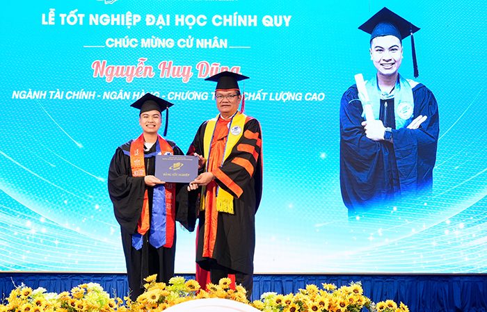 Tỷ lệ sinh viên ngành tài chính – ngân hàng, kinh tế và quản lý công có việc làm cao