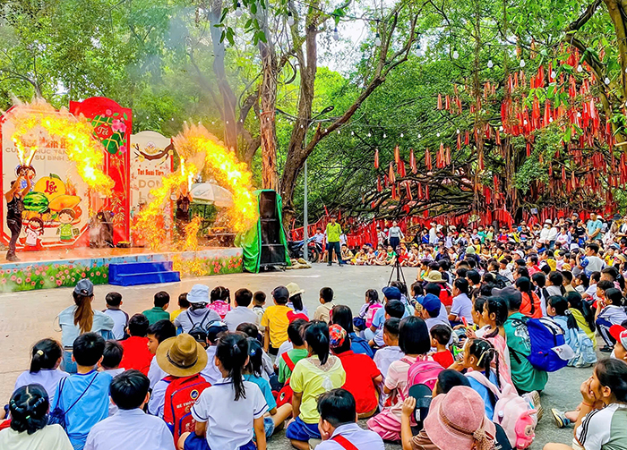 TP.HCM: Hơn 1,2 triệu lượt khách tham quan các điểm đến du lịch trong 4 ngày nghỉ Tết dương lịch