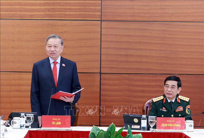 Đại hội XIV của Đảng: Đại biểu thảo luận các văn kiện Đại hội