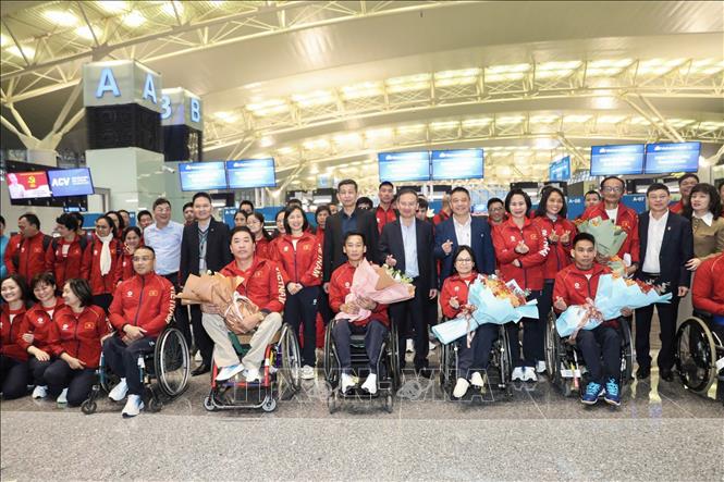 Đoàn Thể thao Người khuyết tật Việt Nam lên đường tham dự ASEAN Para Games 13