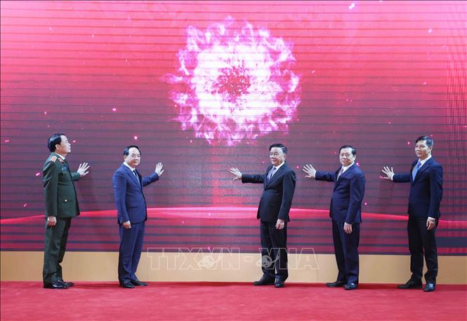 Ra mắt ứng dụng của ngành Tuyên giáo và Dân vận trên điện thoại di động