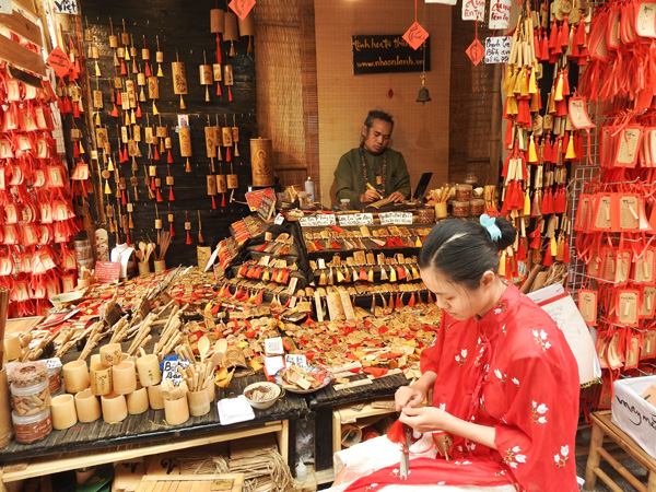 Thưởng thức những cung bậc mùa xuân ở trung tâm thành phố