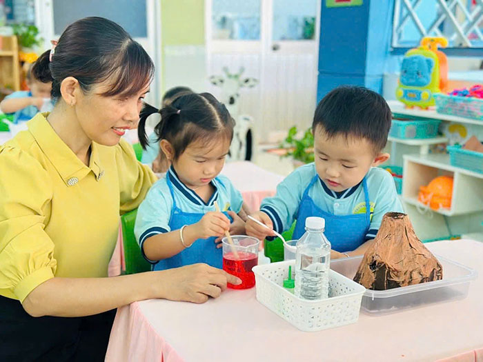 Sở GD-ĐT TP.HCM cảnh báo tình trạng mạo danh cán bộ tuyển sinh đầu cấp