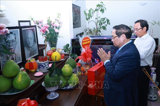 Thủ tướng chúc Tết gia đình nguyên lãnh đạo Đảng, Nhà nước qua các thời kỳ