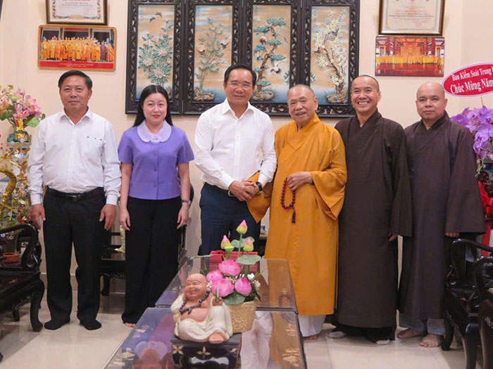 Chủ tịch UBND TP.HCM Nguyễn Văn Được thăm, chúc Tết chức sắc tôn giáo tiêu biểu