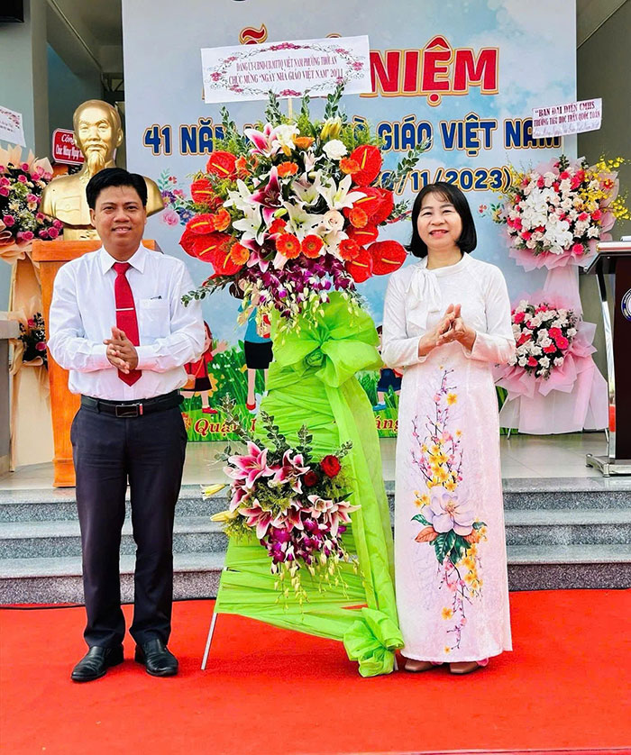 Rộn ràng sắc xuân tại Trường Tiểu học Trần Quốc Toản