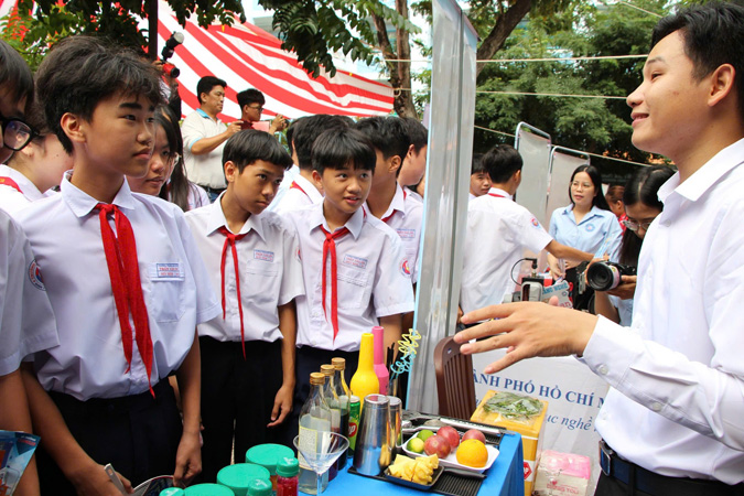 Nguồn tuyển khan hiếm, TP.HCM “đỏ mắt” tìm giáo viên công nghệ