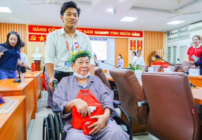 Tiếp thêm nghị lực cho người bệnh lọc máu