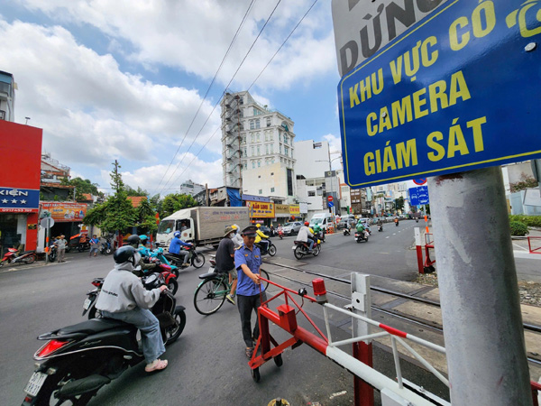 Xử lý nghiêm những vi phạm giao thông đường sắt