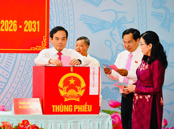 Trên 99% cử tri tham gia Ngày hội toàn dân
