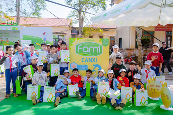 Hành trình 10 năm trao dưỡng chất lành của Quỹ khuyến học Sữa đậu nành Việt Nam