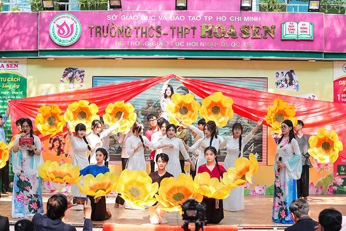 Học sinh làm mới tác phẩm văn học bằng góc nhìn trẻ