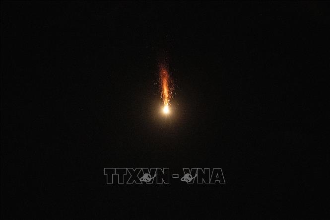 Iran tuyên bố tiến hành đợt tấn công tên lửa mới nhằm vào Israel và các căn cứ của Mỹ