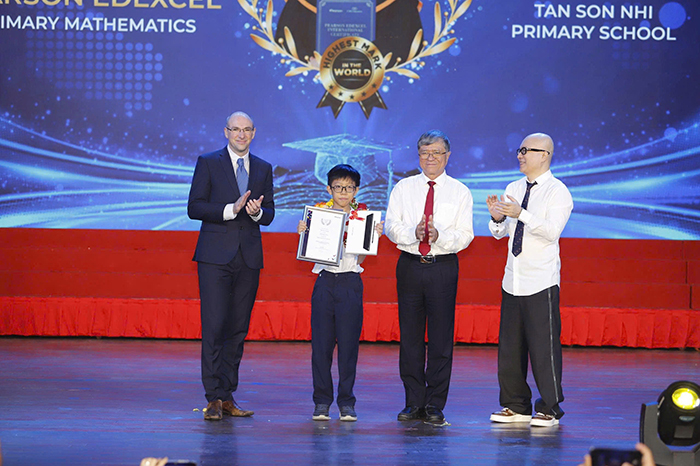 TP.HCM: 5 năm liền có học sinh học tiếng Anh tích hợp đạt điểm toán cao nhất thế giới cấp tiểu học