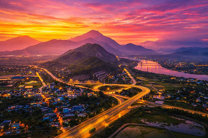 Du lịch Đà Nẵng Tây Bắc – Khám phá vẻ đẹp hoang sơ và sức hút từ Vinhomes Hải Vân Bay