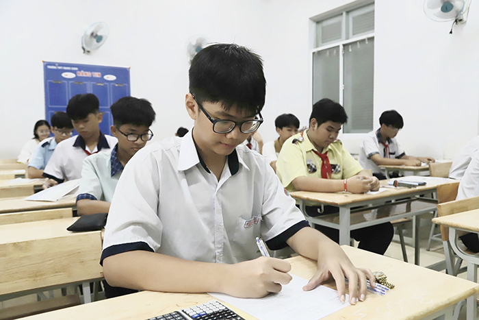 Đề thi học sinh giỏi “giữ được phẩm chất đáng quý của môn văn”