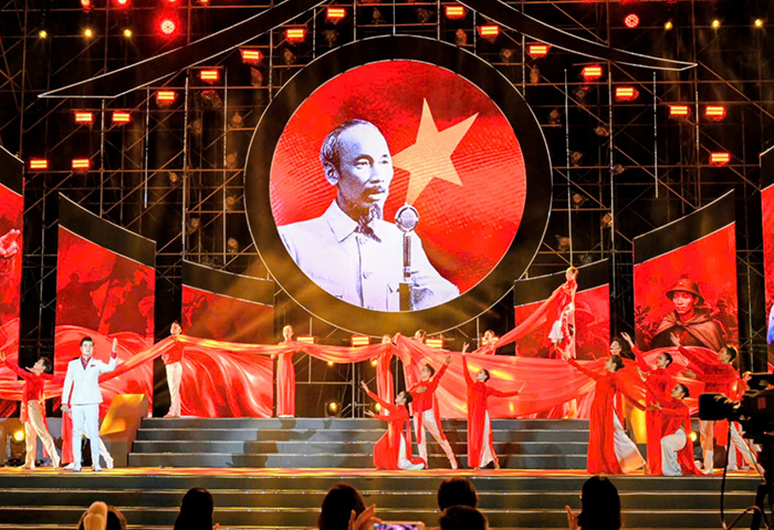 Đặc sắc với chương trình “Hồn thơ Việt”