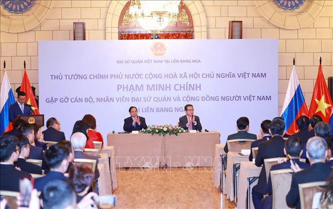Thủ tướng Phạm Minh Chính gặp gỡ cộng đồng người Việt Nam tại LB Nga