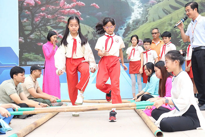 Tuyển sinh đầu cấp tại TP.HCM: Trường tiên tiến, lớp tích hợp sẽ tuyển sinh sớm hơn so với trường đại trà