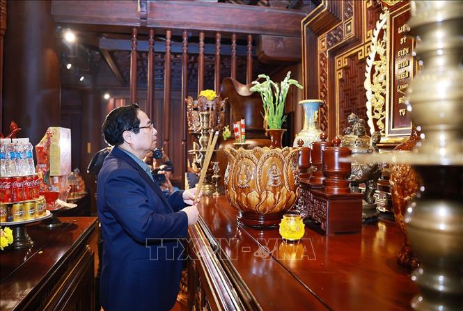 Thủ tướng Phạm Minh Chính tưởng nhớ, tri ân Chủ tịch Hồ Chí Minh và các Anh hùng, liệt sĩ làm nên chiến thắng Điện Biên Phủ