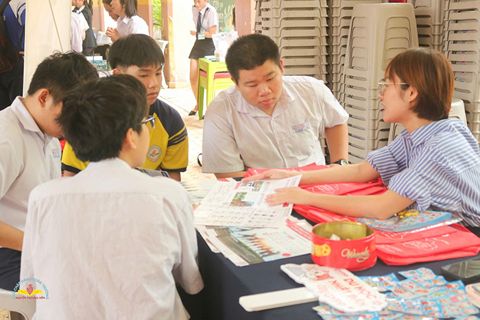 TP.HCM siết chặt việc đi nước ngoài của viên chức ngành giáo dục trong tháng 6