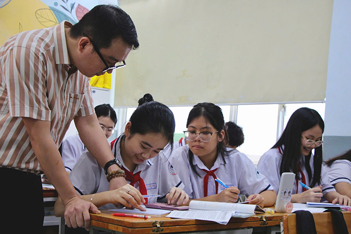 TP.HCM yêu cầu trường xếp lớp theo năng lực khi ôn tập học sinh lớp 9, lớp 12