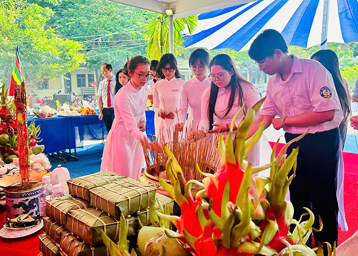 Càng tự hào lịch sử dân tộc, càng phải thực hiện tốt lời dạy của Bác