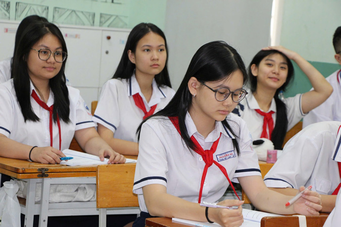 Học sinh lớp 9 có nên dùng AI ôn thi vào lớp 10?