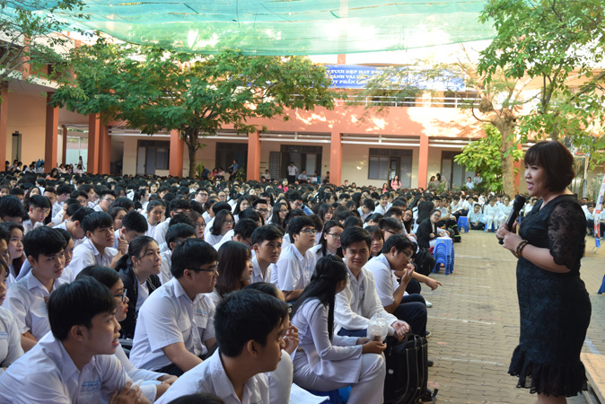 Dạy học sinh ứng xử phù hợp với các bất công