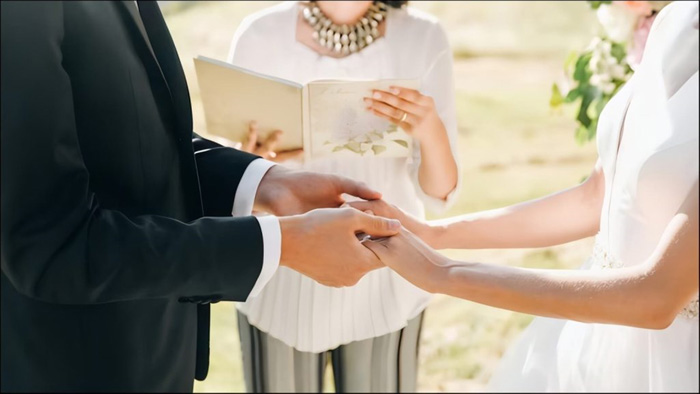 Vượt qua những rào cản trong hôn nhân