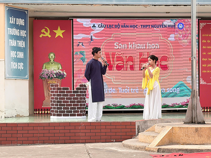 Khơi gợi đam mê văn học của học sinh qua sân khấu hóa