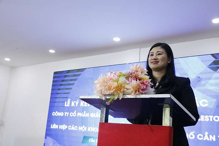 Đẩy mạnh các hoạt động giáo dục gắn với phát triển khoa học, công nghệ và đổi mới sáng tạo