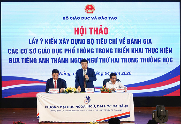 Nhiều tiêu chí đánh giá dạy tiếng Anh khó khả thi  
